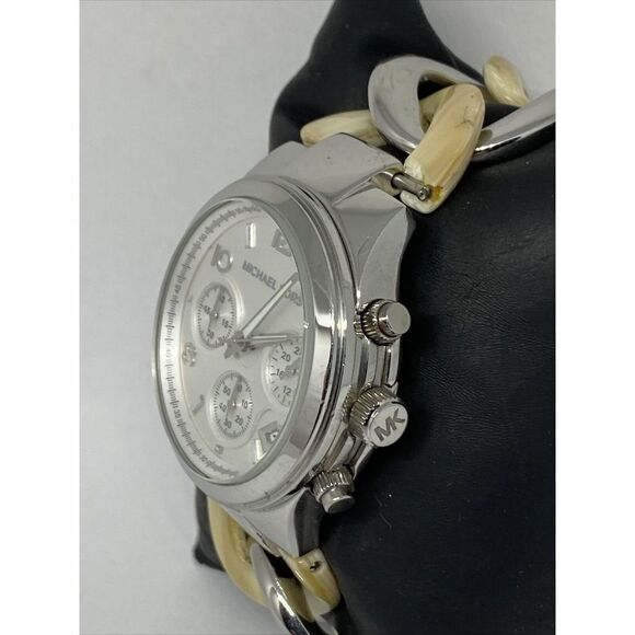 Michael Kors Runway MK4263 Womens Beige & Silver Strap Analog Quartz Watch MP742 - Picture 4 of 12